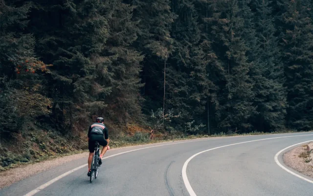 骑行运动 骑行运动与骑行路线封面